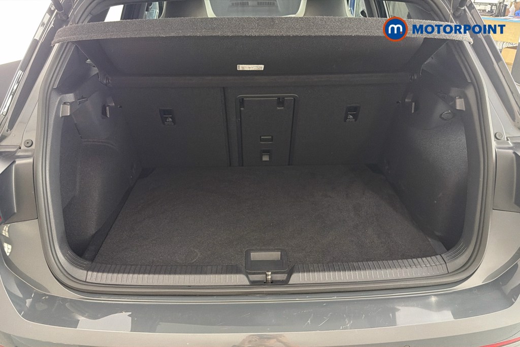 Volkswagen Golf R-Line Automatic Diesel Hatchback - Stock Number (1648057) - 33rd supplementary image