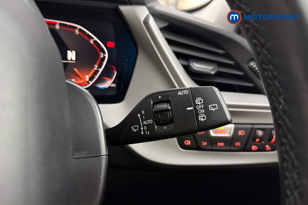 BMW 1 Series SE Manual Petrol Hatchback - Stock Number (1648564) - 7th supplementary image