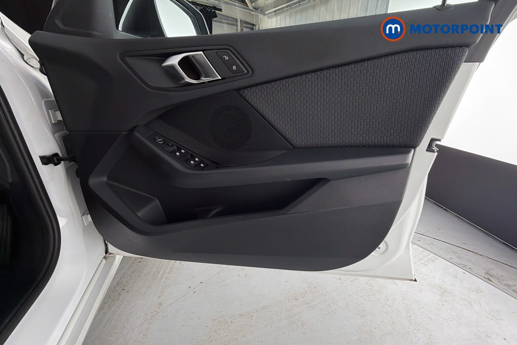 BMW 1 Series SE Manual Petrol Hatchback - Stock Number (1648564) - 19th supplementary image