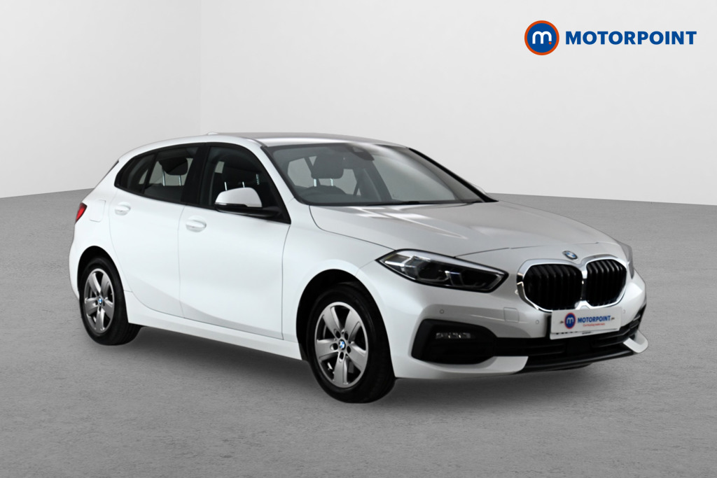 BMW 1 Series SE Manual Petrol Hatchback - Stock Number (1648564) - Drivers side front corner
