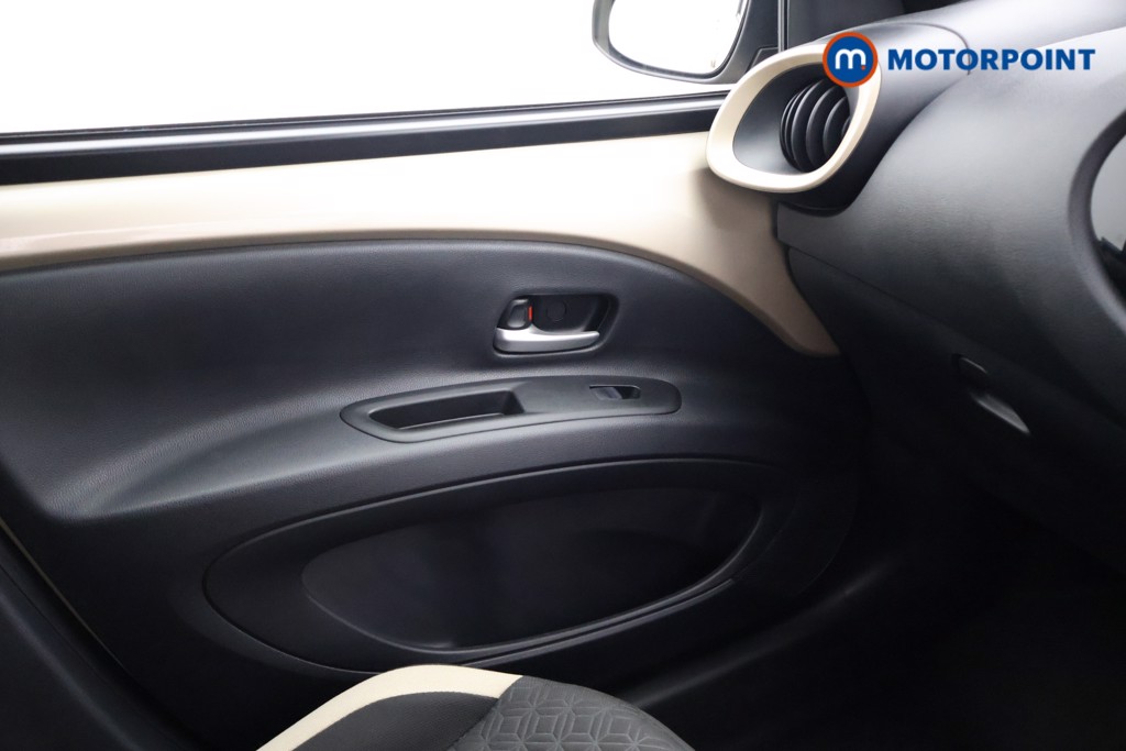 Toyota Aygo X Edge Automatic Petrol Hatchback - Stock Number (1648675) - 10th supplementary image