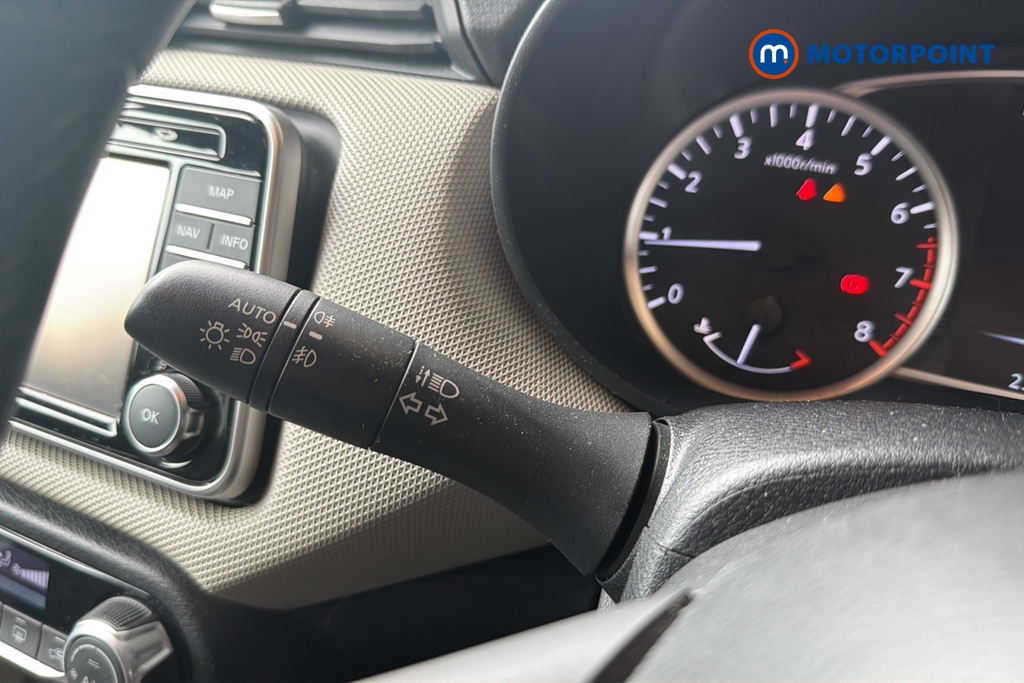 Nissan Micra N-Connecta Manual Petrol Hatchback - Stock Number (1648902) - 5th supplementary image