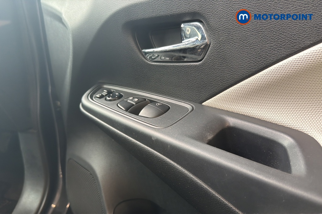 Nissan Micra N-Connecta Manual Petrol Hatchback - Stock Number (1648902) - 10th supplementary image