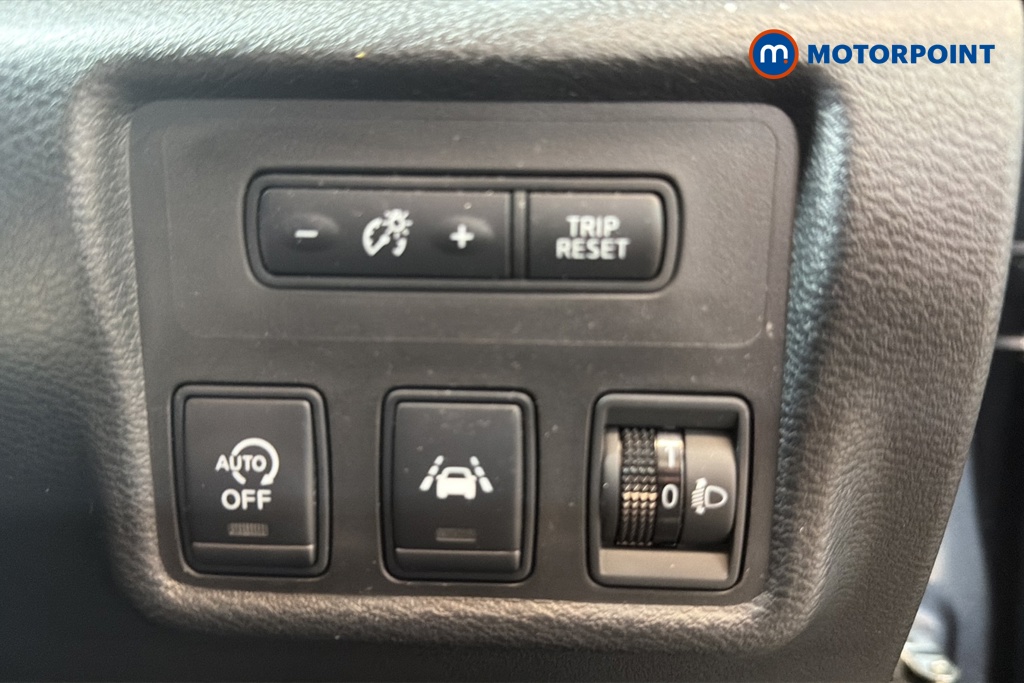 Nissan Micra N-Connecta Manual Petrol Hatchback - Stock Number (1648902) - 11th supplementary image