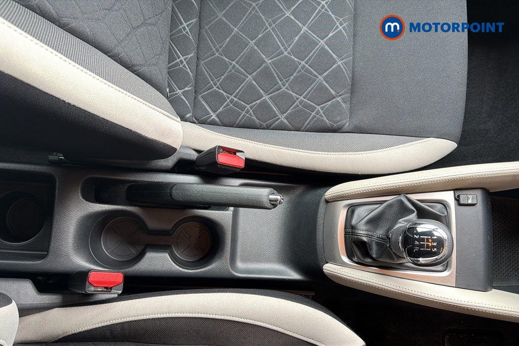 Nissan Micra N-Connecta Manual Petrol Hatchback - Stock Number (1648902) - 15th supplementary image