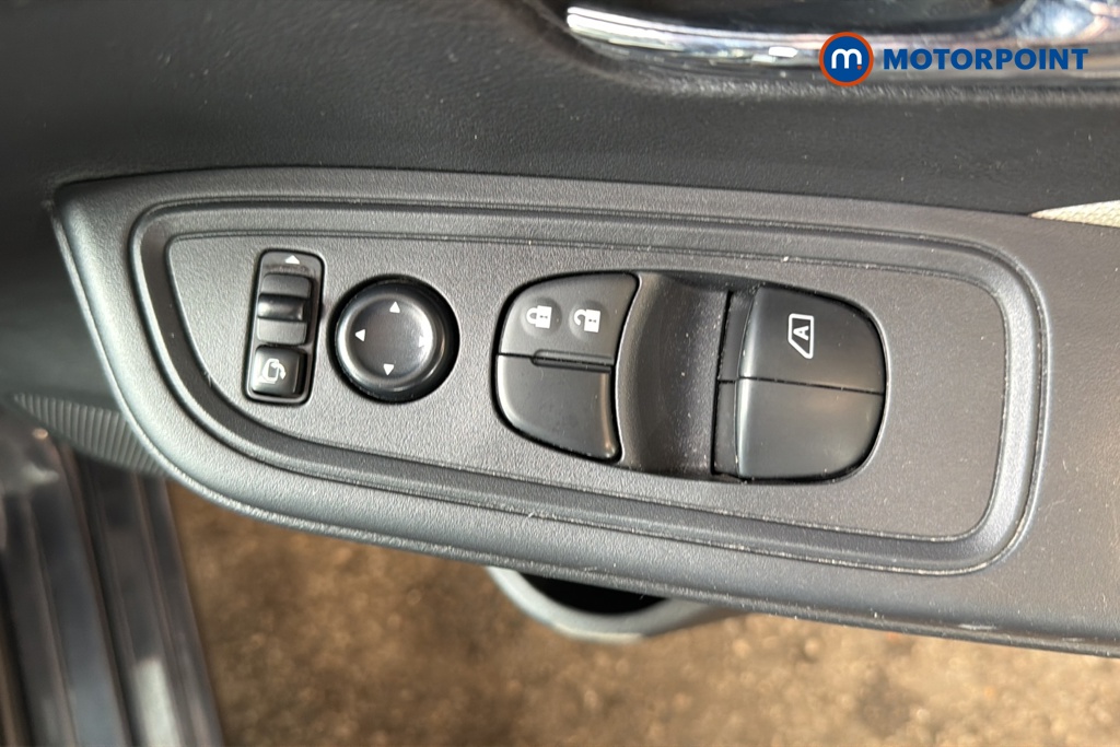 Nissan Micra N-Connecta Manual Petrol Hatchback - Stock Number (1648902) - 19th supplementary image