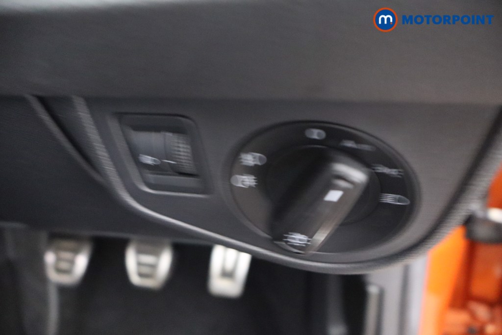 Volkswagen Polo R-Line Manual Petrol Hatchback - Stock Number (1648984) - 13th supplementary image