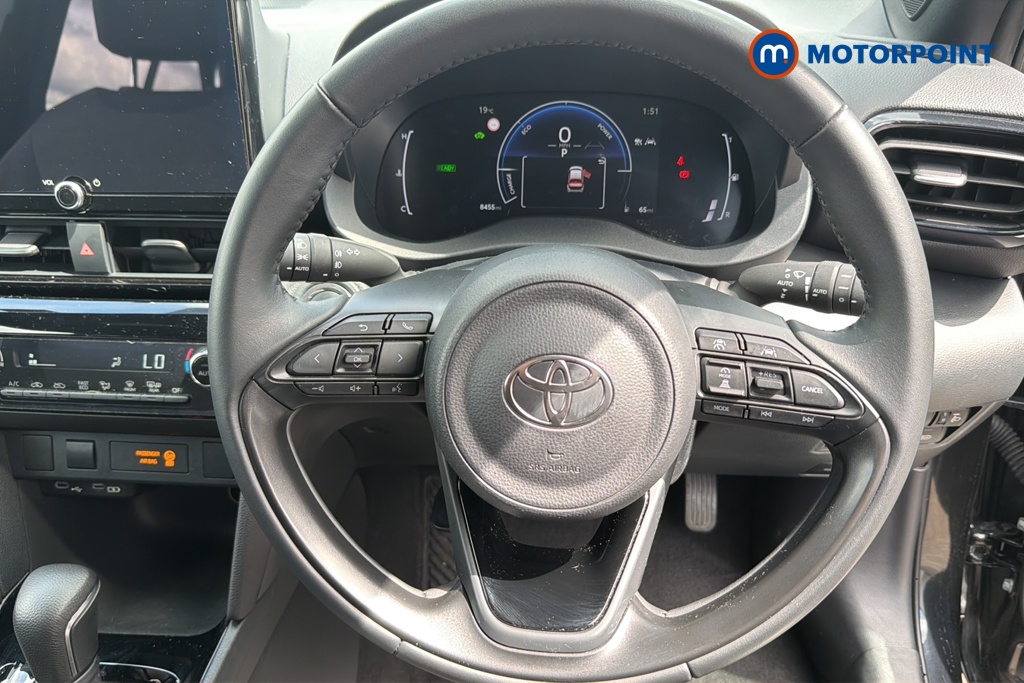 Toyota Yaris Cross Design Automatic Petrol-Electric Hybrid Estate - Stock Number (1649041) - 2nd supplementary image