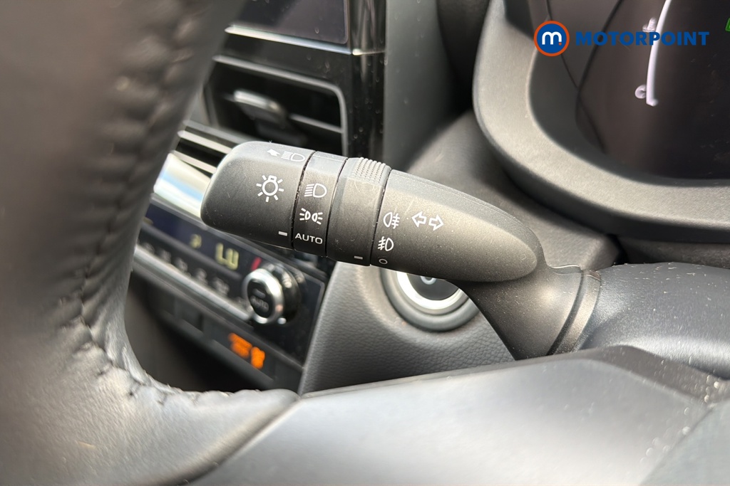 Toyota Yaris Cross Design Automatic Petrol-Electric Hybrid Estate - Stock Number (1649041) - 5th supplementary image