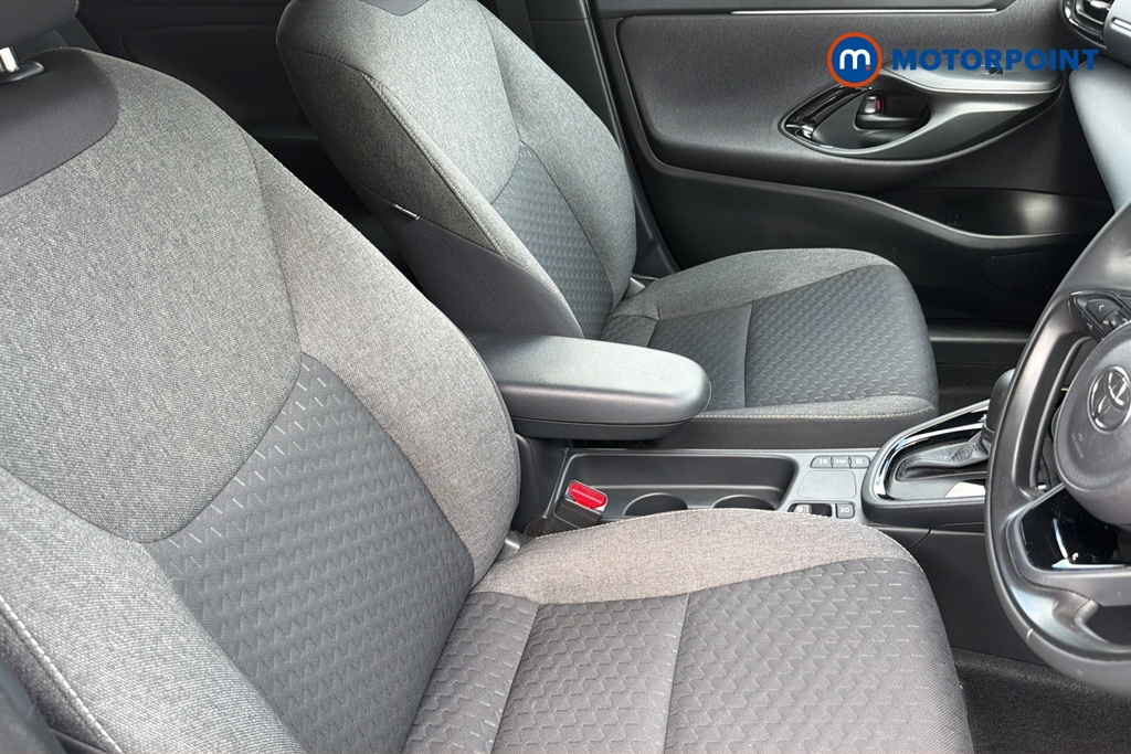 Toyota Yaris Cross Design Automatic Petrol-Electric Hybrid Estate - Stock Number (1649041) - 22nd supplementary image