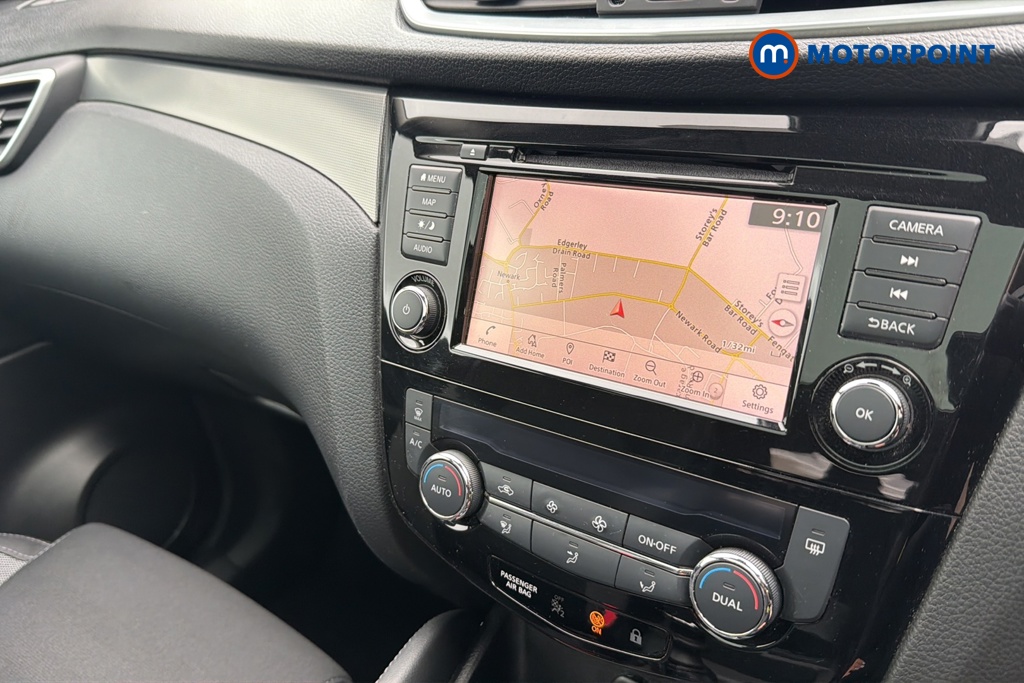 Nissan Qashqai N-Connecta Manual Petrol SUV - Stock Number (1649444) - 9th supplementary image