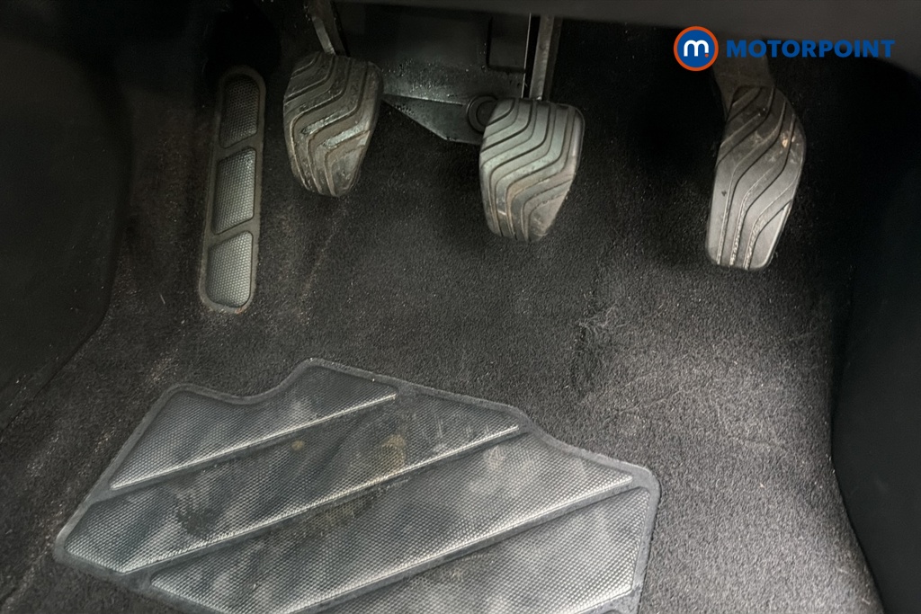 Nissan Qashqai N-Connecta Manual Petrol SUV - Stock Number (1649444) - 24th supplementary image