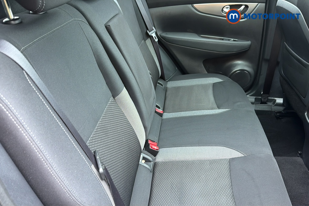 Nissan Qashqai N-Connecta Manual Petrol SUV - Stock Number (1649444) - 25th supplementary image