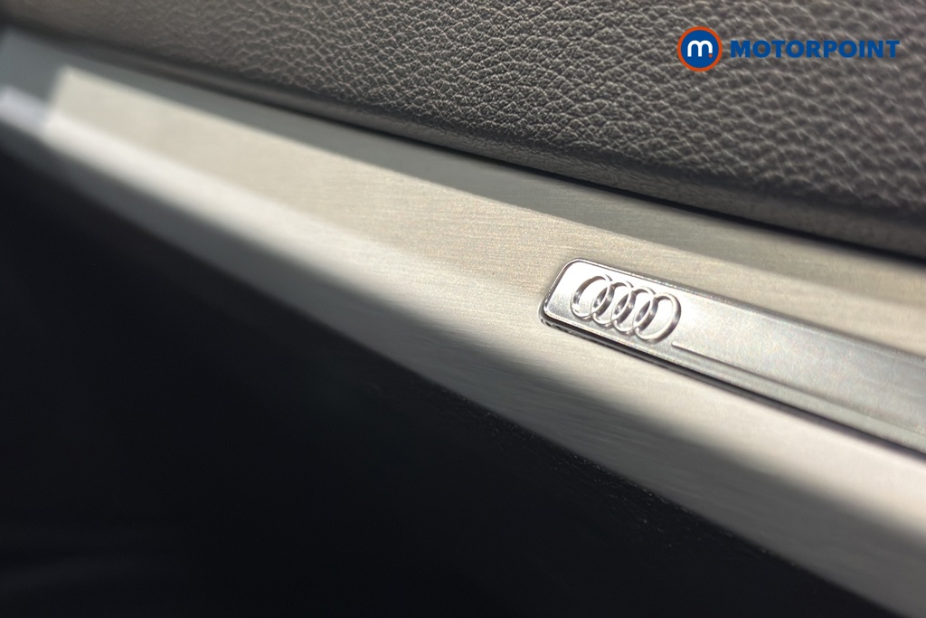 Audi Q2 Black Edition Automatic Petrol SUV - Stock Number (1649544) - 993rd supplementary image