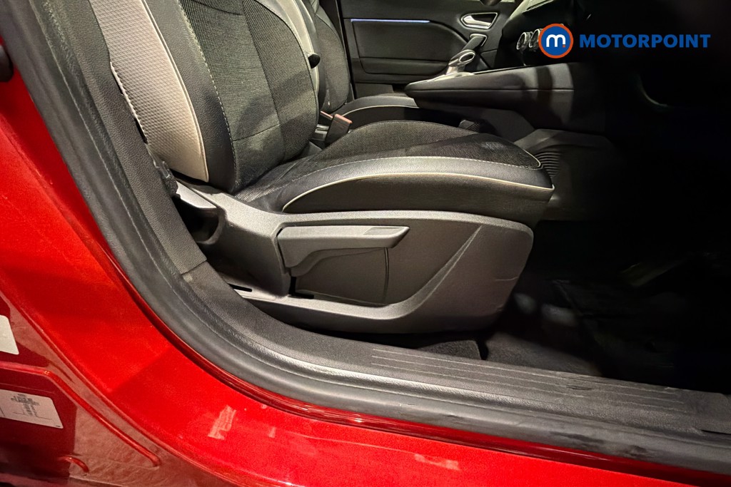 Renault Captur S Edition Automatic Petrol SUV - Stock Number (1615243) - 25th supplementary image