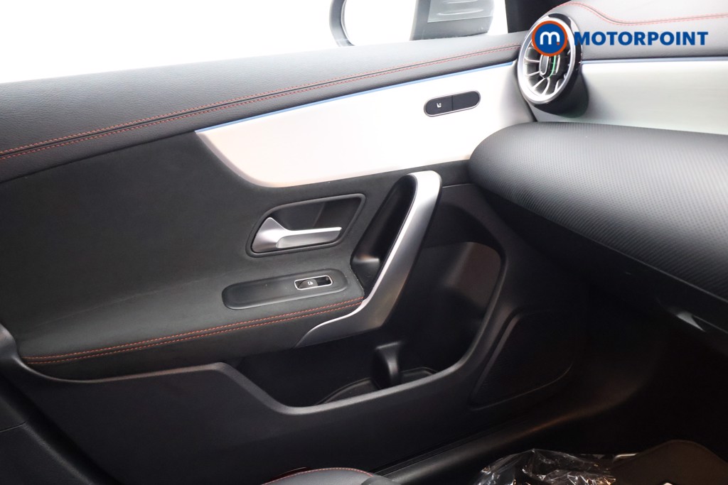Mercedes-Benz CLA Amg Line Automatic Petrol Plug-In Hybrid Estate - Stock Number (1630384) - 10th supplementary image