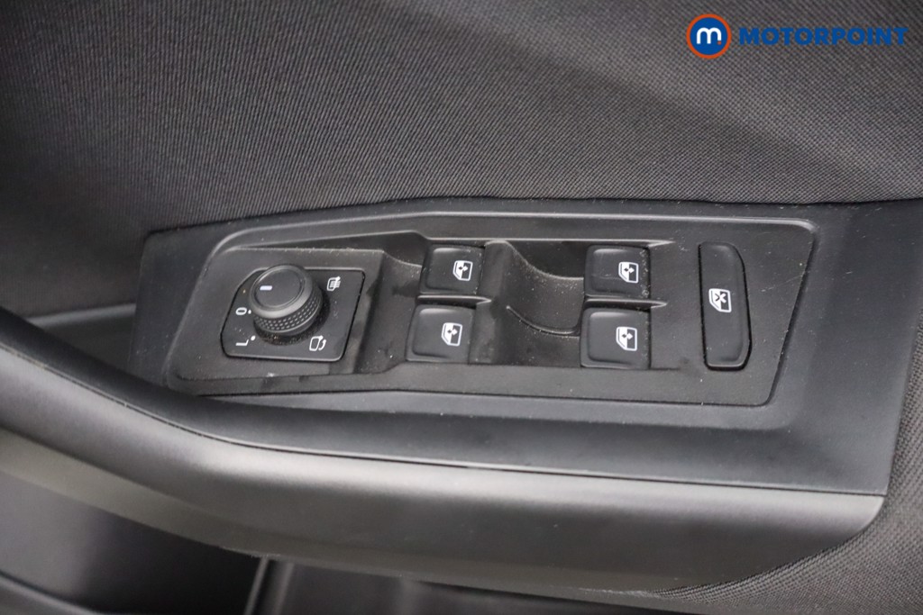 Volkswagen T-Roc Life Automatic Petrol SUV - Stock Number (1634471) - 10th supplementary image