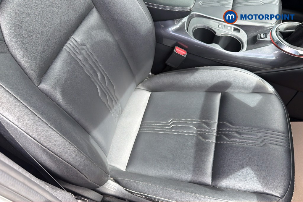 Nissan Juke Tekna Manual Petrol SUV - Stock Number (1636511) - 22nd supplementary image