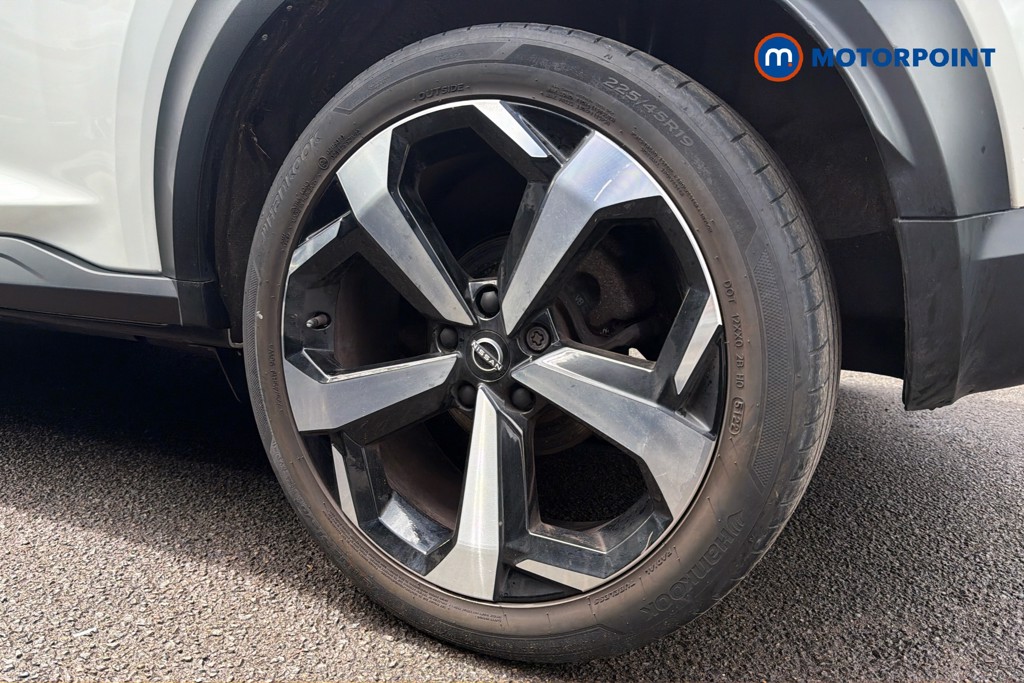 Nissan Juke Tekna Manual Petrol SUV - Stock Number (1636511) - 48th supplementary image