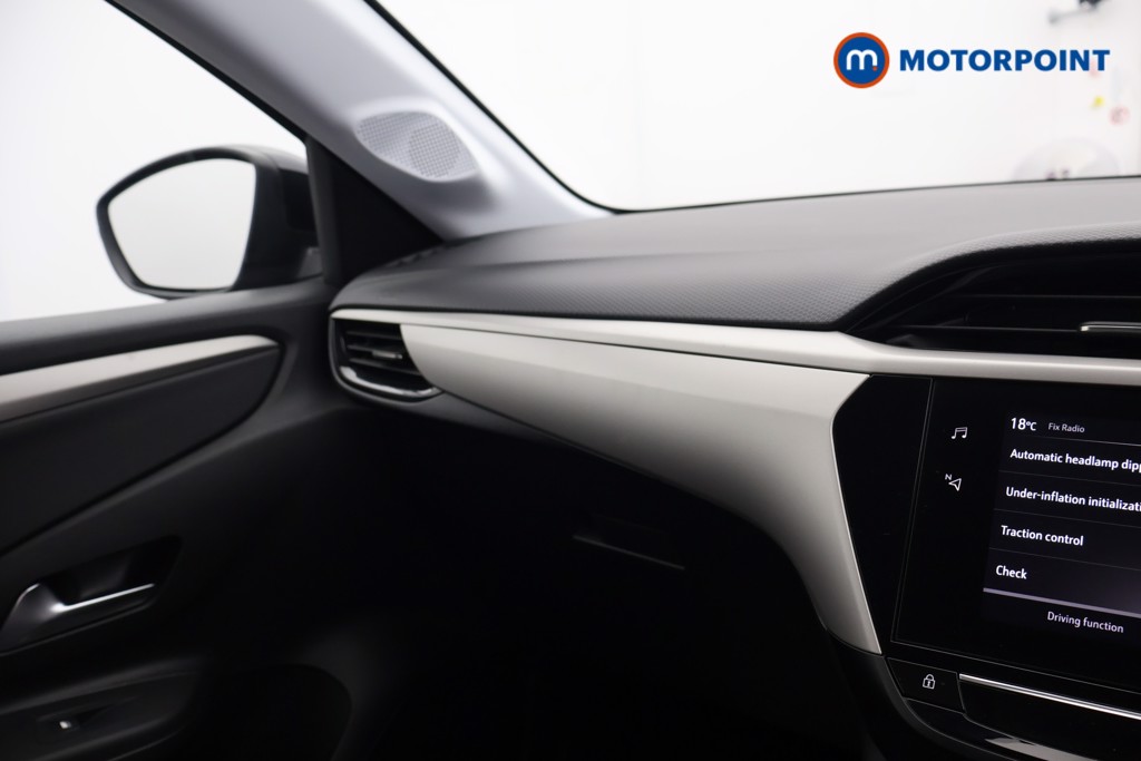 Vauxhall Corsa SE Manual Petrol Hatchback - Stock Number (1638305) - 9th supplementary image