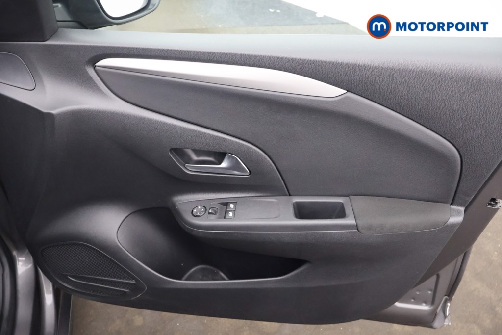 Vauxhall Corsa SE Manual Petrol Hatchback - Stock Number (1638305) - 11th supplementary image