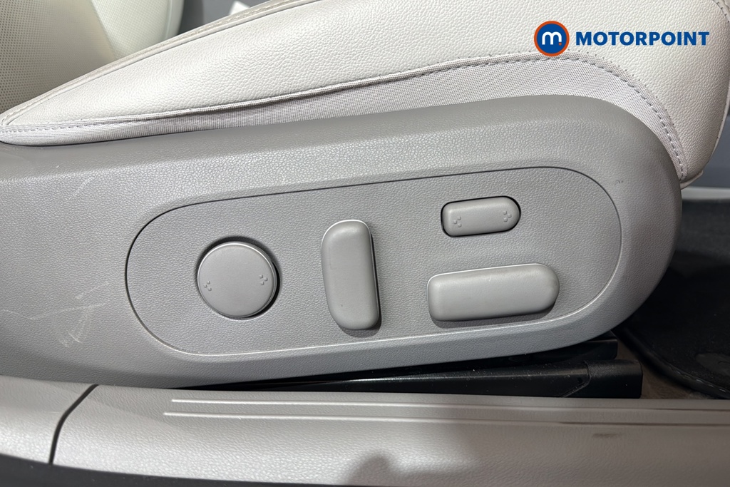 Hyundai Ioniq 6 Ultimate Automatic Electric Saloon - Stock Number (1638664) - 23rd supplementary image