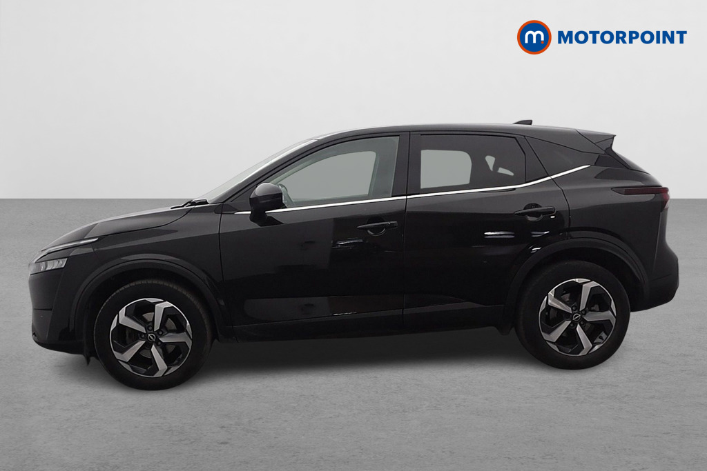 Nissan Qashqai N-Connecta Manual Petrol SUV - Stock Number (1640789) - Passenger side