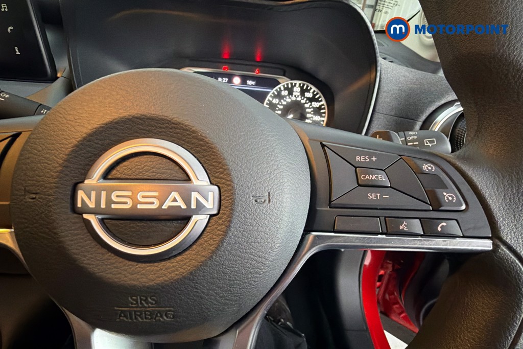 Nissan Juke Acenta Premium Automatic Petrol SUV - Stock Number (1641704) - 4th supplementary image