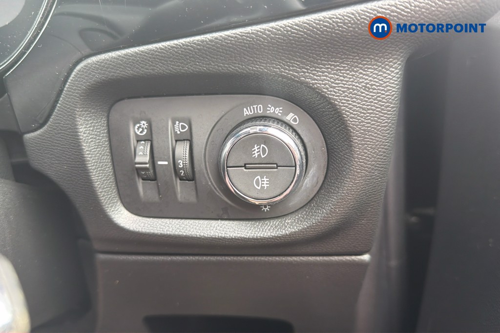 Vauxhall Corsa GS Manual Petrol Hatchback - Stock Number (1641748) - 18th supplementary image