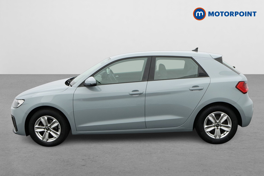Audi A1 Technik Manual Petrol Hatchback - Stock Number (1641815) - Passenger side