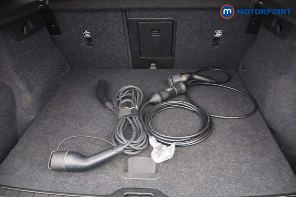 Volvo Xc40 Core Automatic Petrol Plug-In Hybrid SUV - Stock Number (1642190) - 5th supplementary image