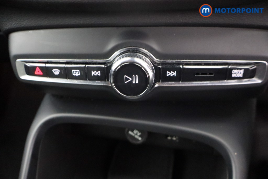 Volvo Xc40 Core Automatic Petrol Plug-In Hybrid SUV - Stock Number (1642190) - 16th supplementary image
