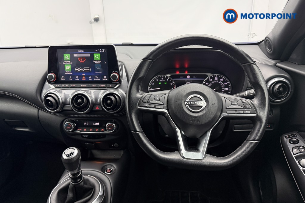 Nissan Juke N-Connecta Manual Petrol SUV - Stock Number (1642329) - 2nd supplementary image