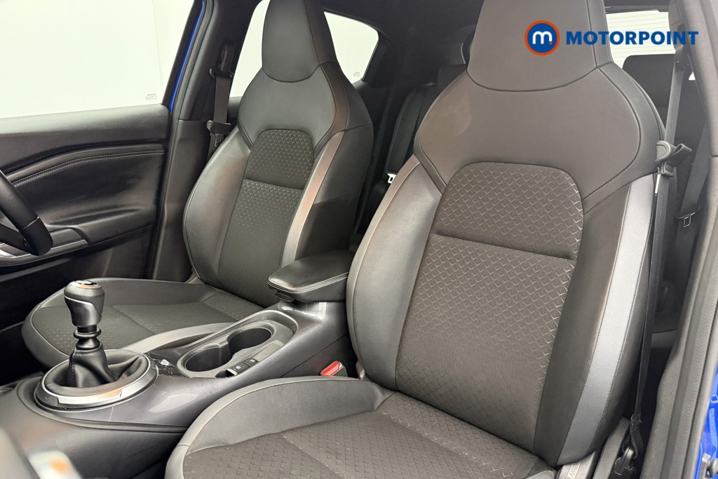 Nissan Juke N-Connecta Manual Petrol SUV - Stock Number (1642329) - 3rd supplementary image