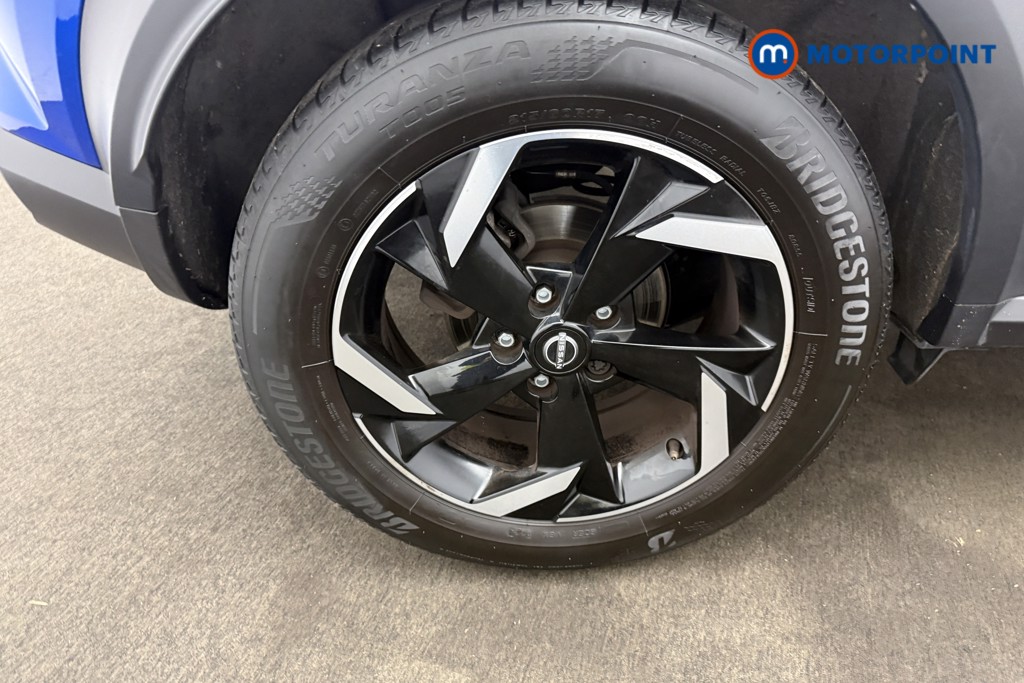Nissan Juke N-Connecta Manual Petrol SUV - Stock Number (1642329) - 22nd supplementary image