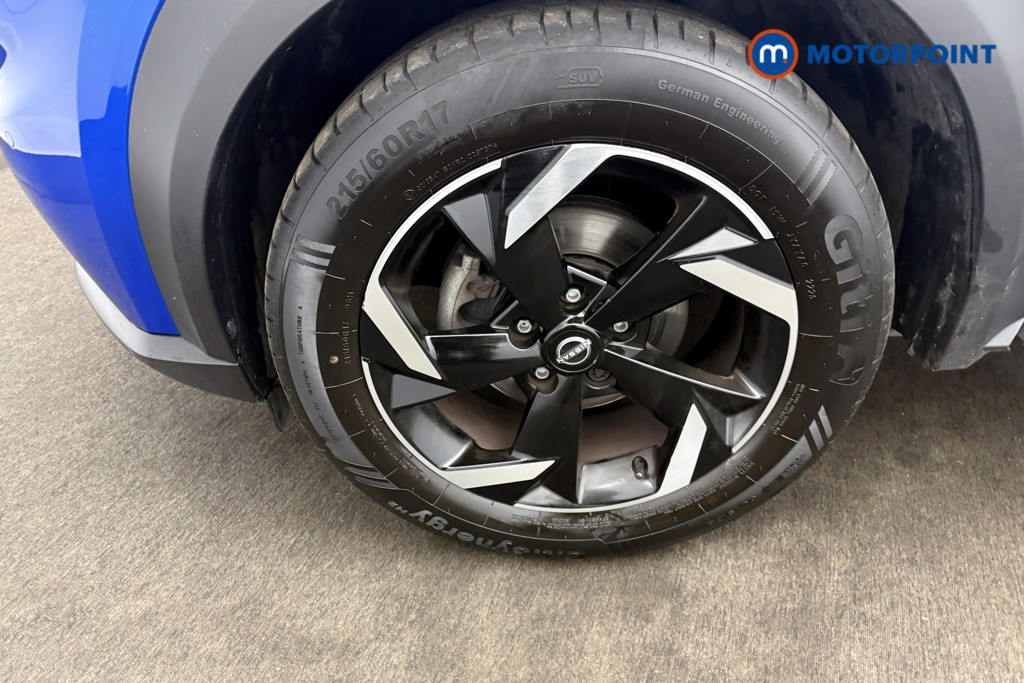 Nissan Juke N-Connecta Manual Petrol SUV - Stock Number (1642329) - 24th supplementary image