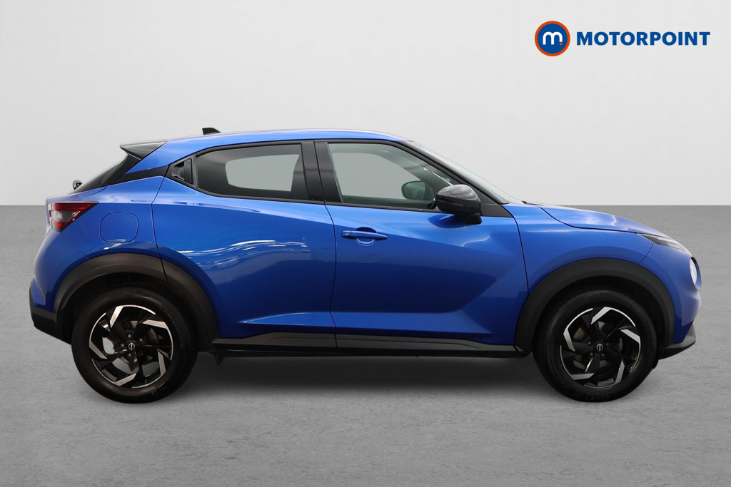 Nissan Juke N-Connecta Manual Petrol SUV - Stock Number (1642329) - Drivers side