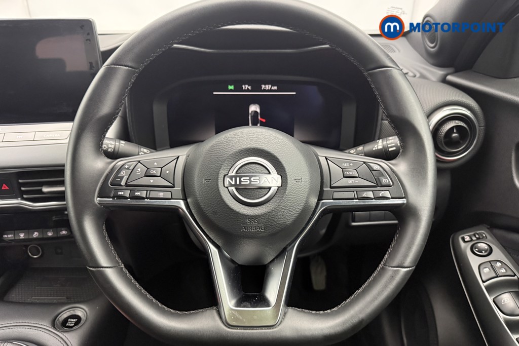 Nissan Juke N-Connecta Manual Petrol SUV - Stock Number (1642397) - 5th supplementary image