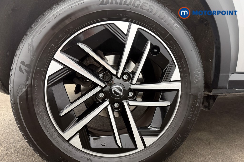 Nissan Juke N-Connecta Manual Petrol SUV - Stock Number (1642397) - 10th supplementary image