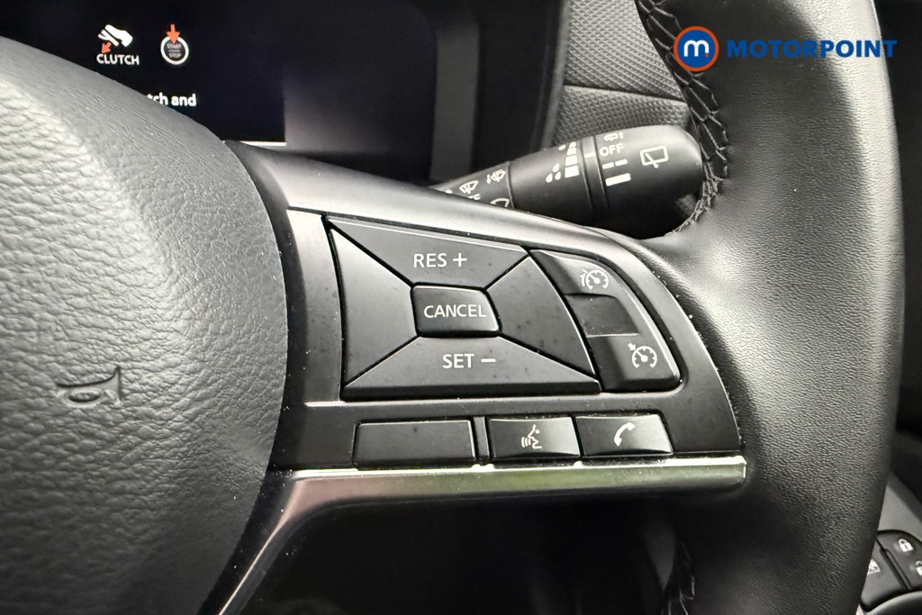 Nissan Juke N-Connecta Manual Petrol SUV - Stock Number (1642397) - 15th supplementary image