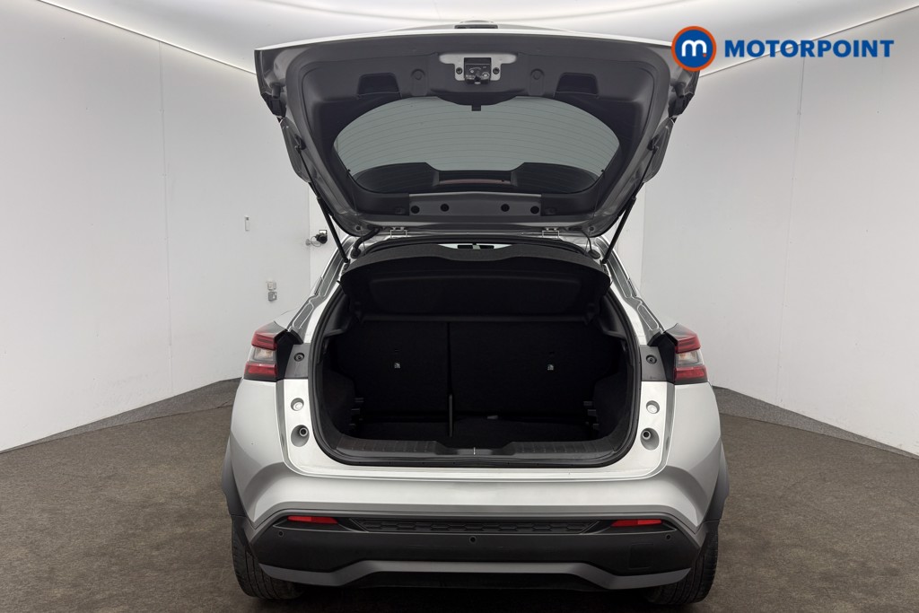 Nissan Juke N-Connecta Manual Petrol SUV - Stock Number (1642397) - 21st supplementary image
