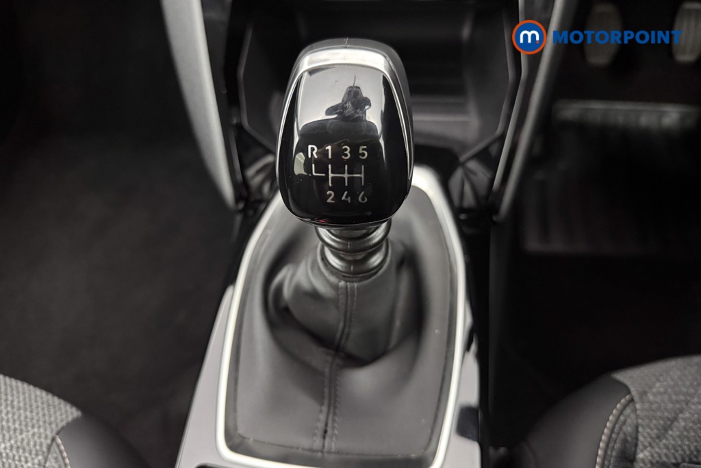 Peugeot 208 Allure Manual Petrol Hatchback - Stock Number (1642507) - 6th supplementary image
