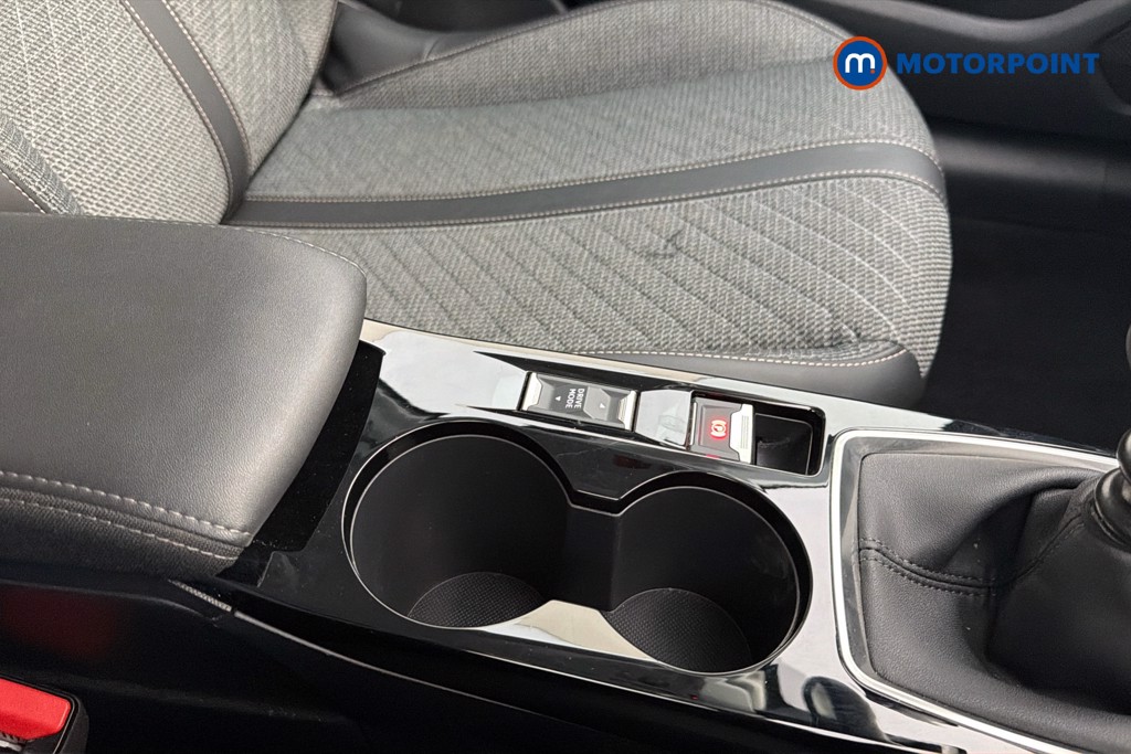 Peugeot 208 Allure Manual Petrol Hatchback - Stock Number (1642577) - 16th supplementary image