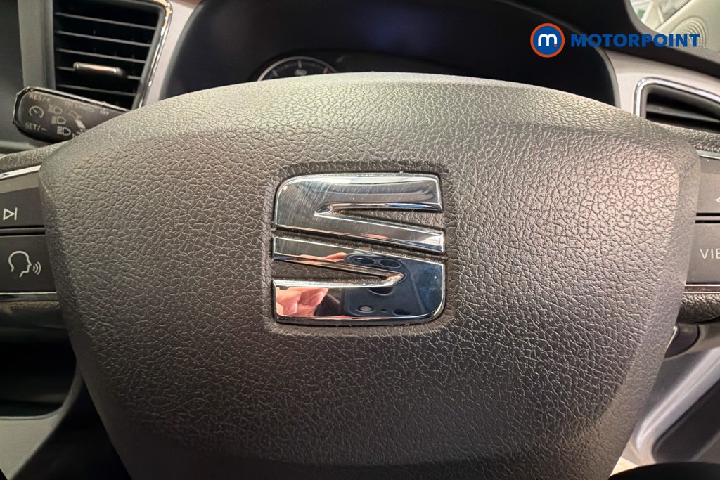 Seat Leon SE Manual Petrol Hatchback - Stock Number (1643167) - 5th supplementary image