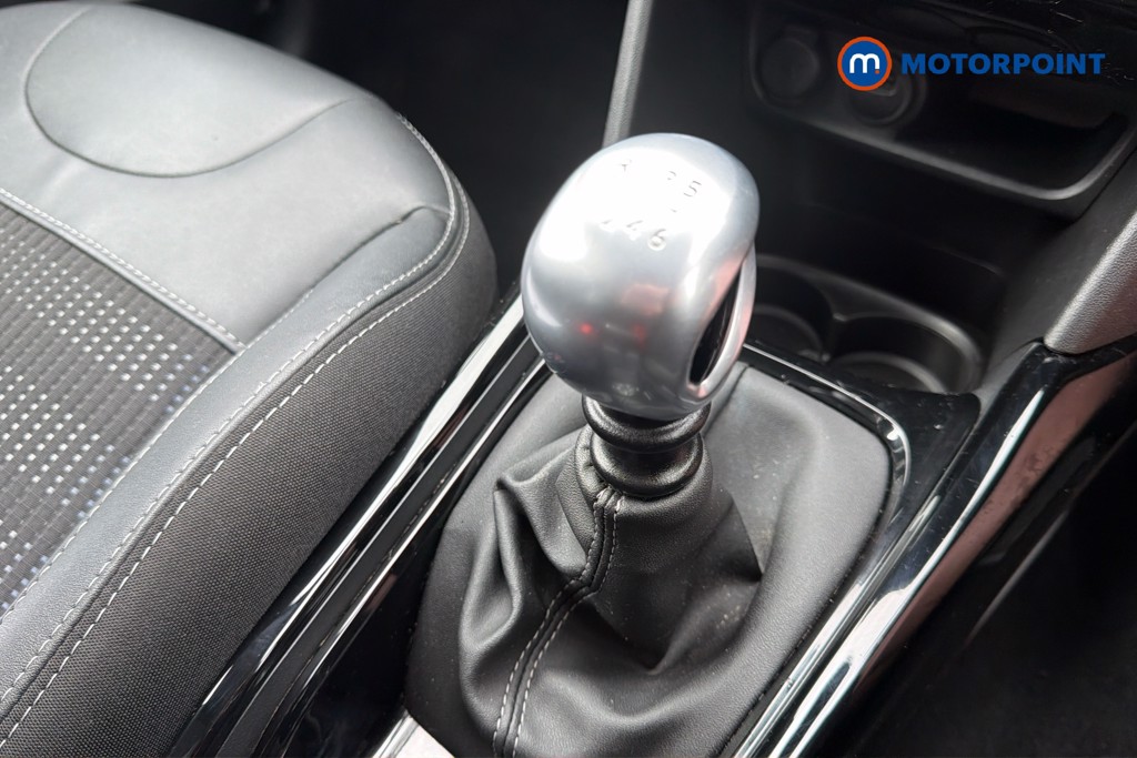 Peugeot 2008 Allure Manual Diesel SUV - Stock Number (1643557) - 15th supplementary image