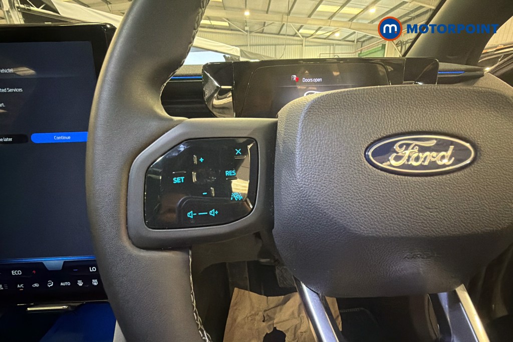 Ford Explorer Premium Automatic Electric SUV - Stock Number (1643681) - 3rd supplementary image