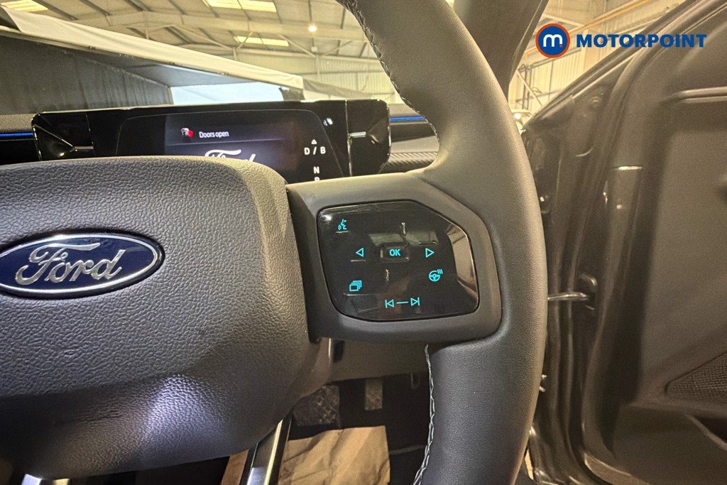 Ford Explorer Premium Automatic Electric SUV - Stock Number (1643681) - 4th supplementary image