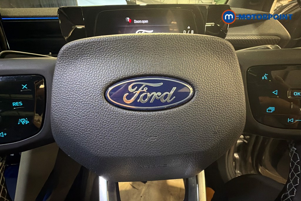 Ford Explorer Premium Automatic Electric SUV - Stock Number (1643681) - 5th supplementary image