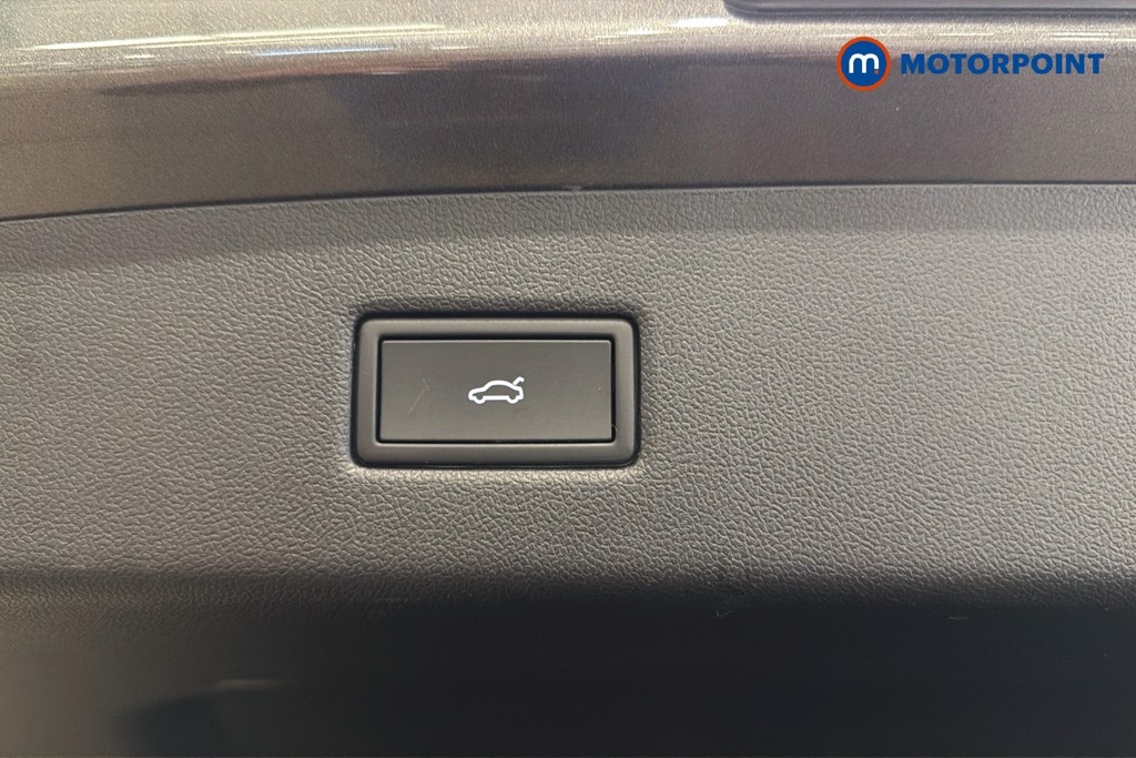 Ford Explorer Premium Automatic Electric SUV - Stock Number (1643681) - 35th supplementary image