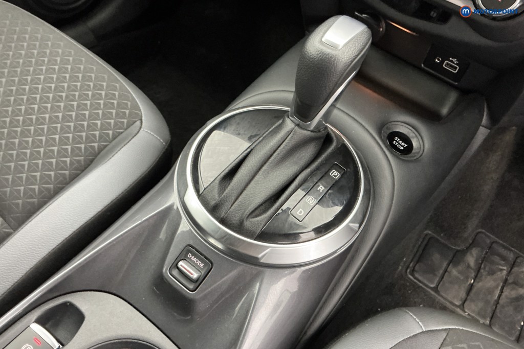 Nissan Juke N-Connecta Automatic Petrol-Electric Hybrid SUV - Stock Number (1643761) - 15th supplementary image